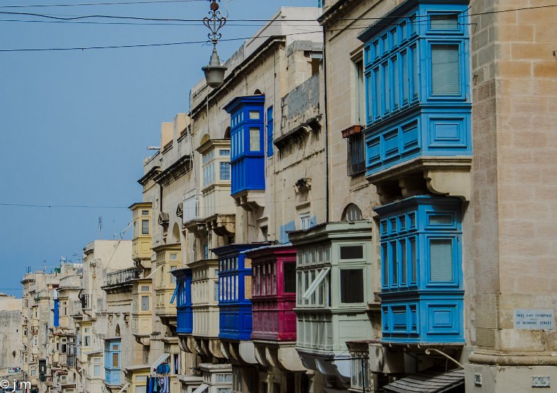 La Valette Bow W.jpg